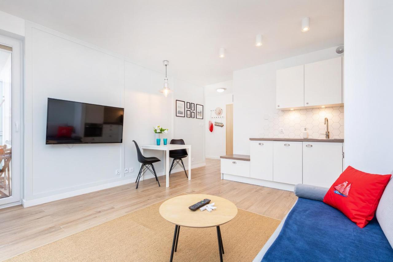 Marine Apartment 9B By Noclegi Renters Дзівнувек Екстер'єр фото