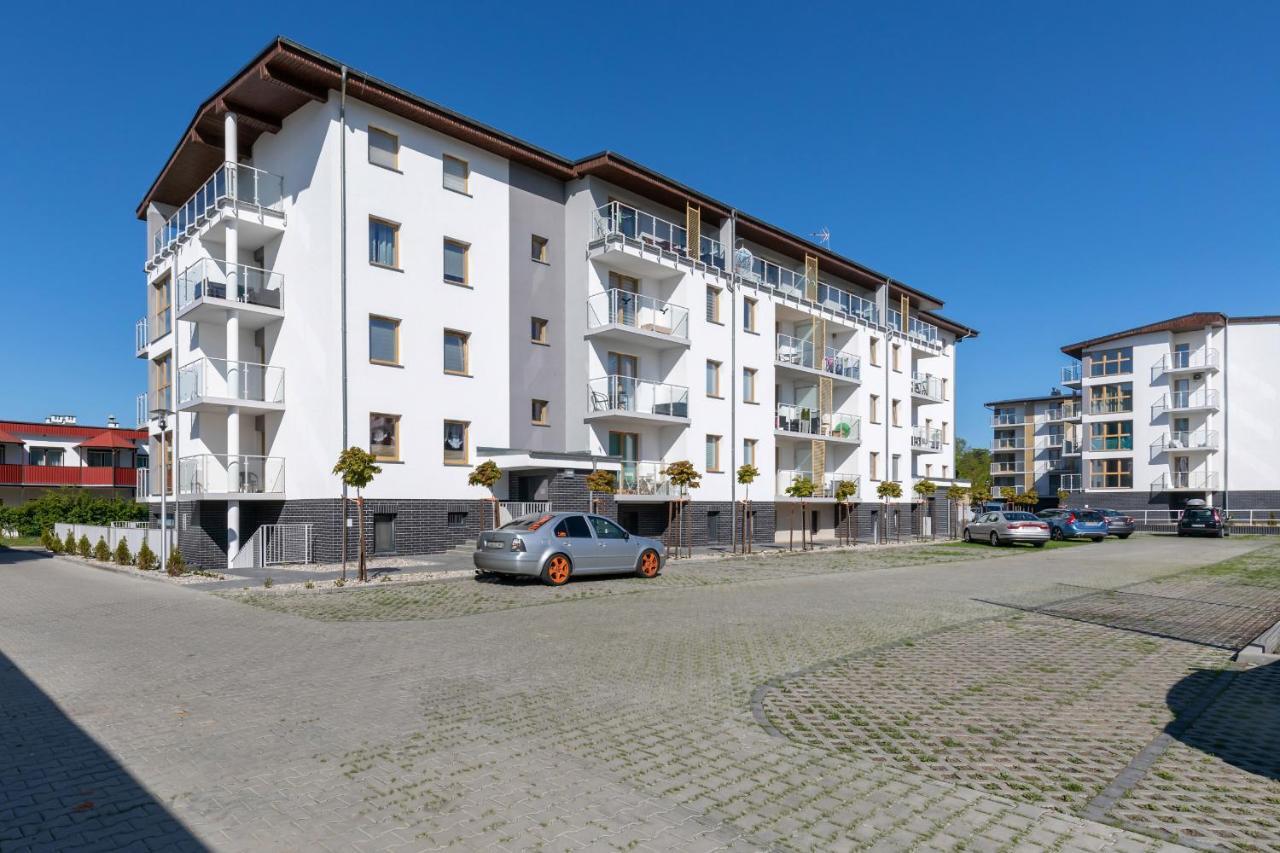 Marine Apartment 9B By Noclegi Renters Дзівнувек Екстер'єр фото